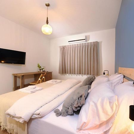 Almog Hotel Exterior photo