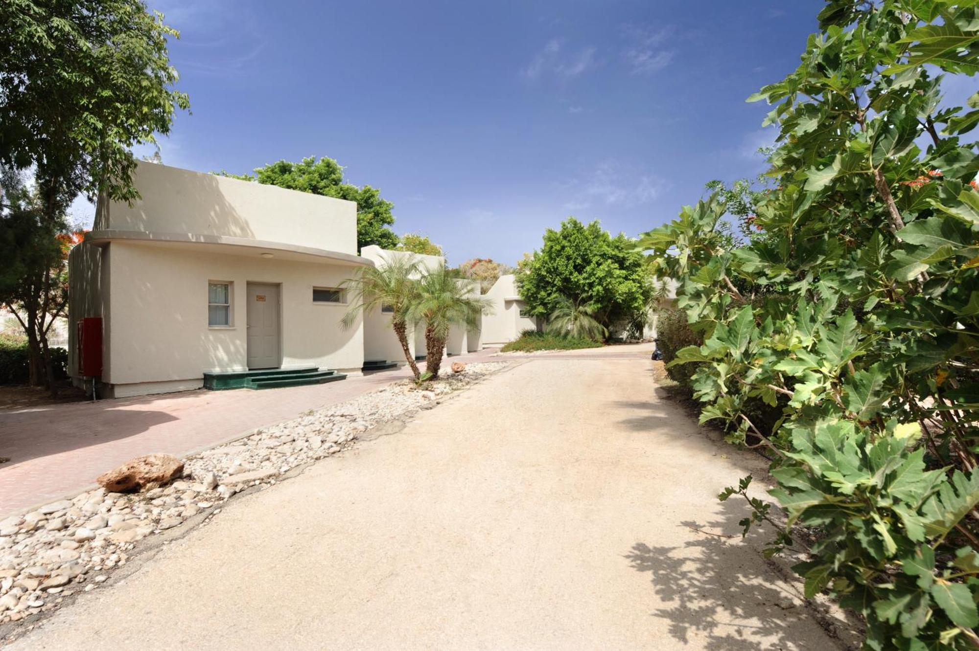 Almog Hotel Exterior photo
