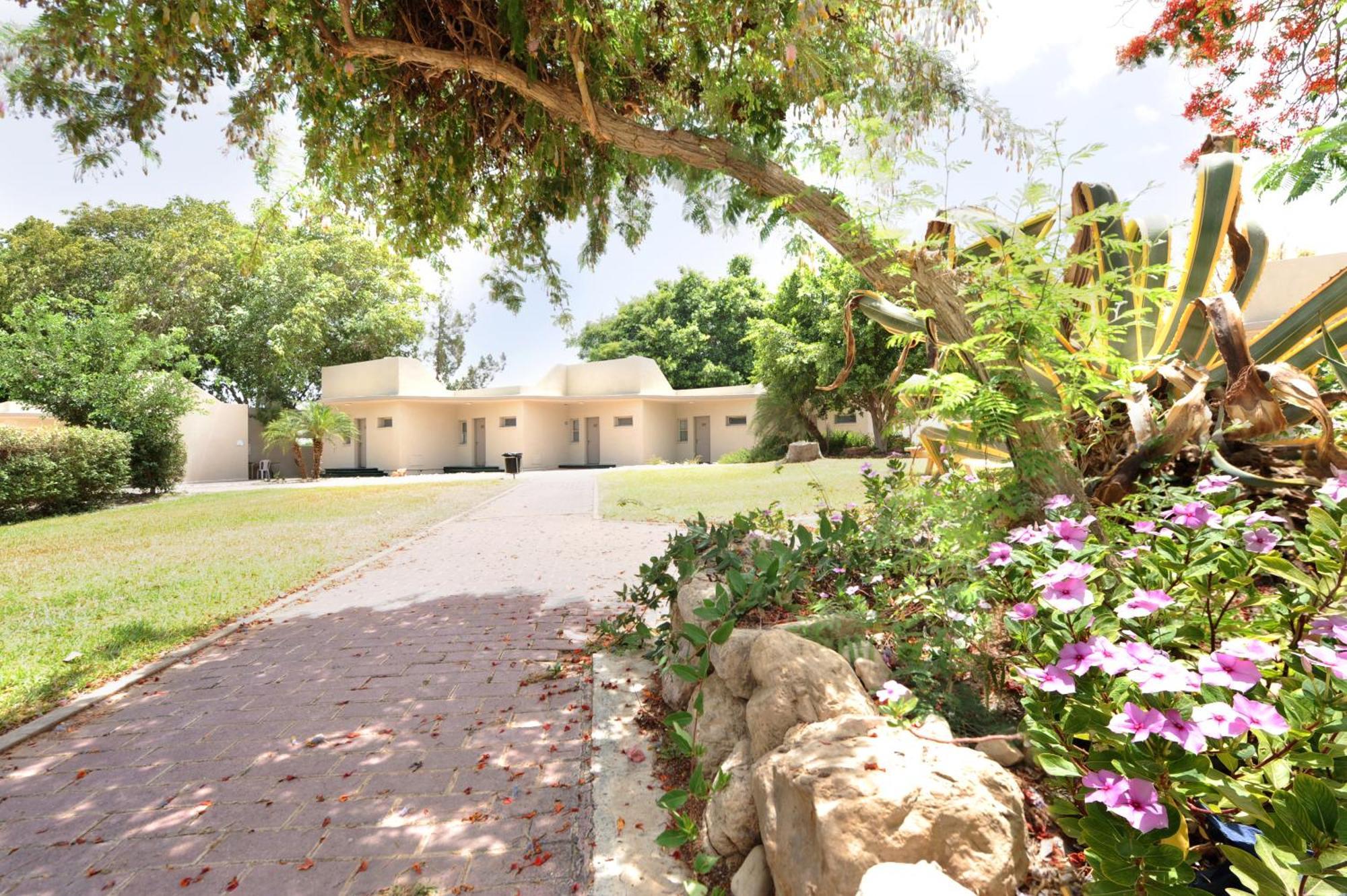 Almog Hotel Exterior photo